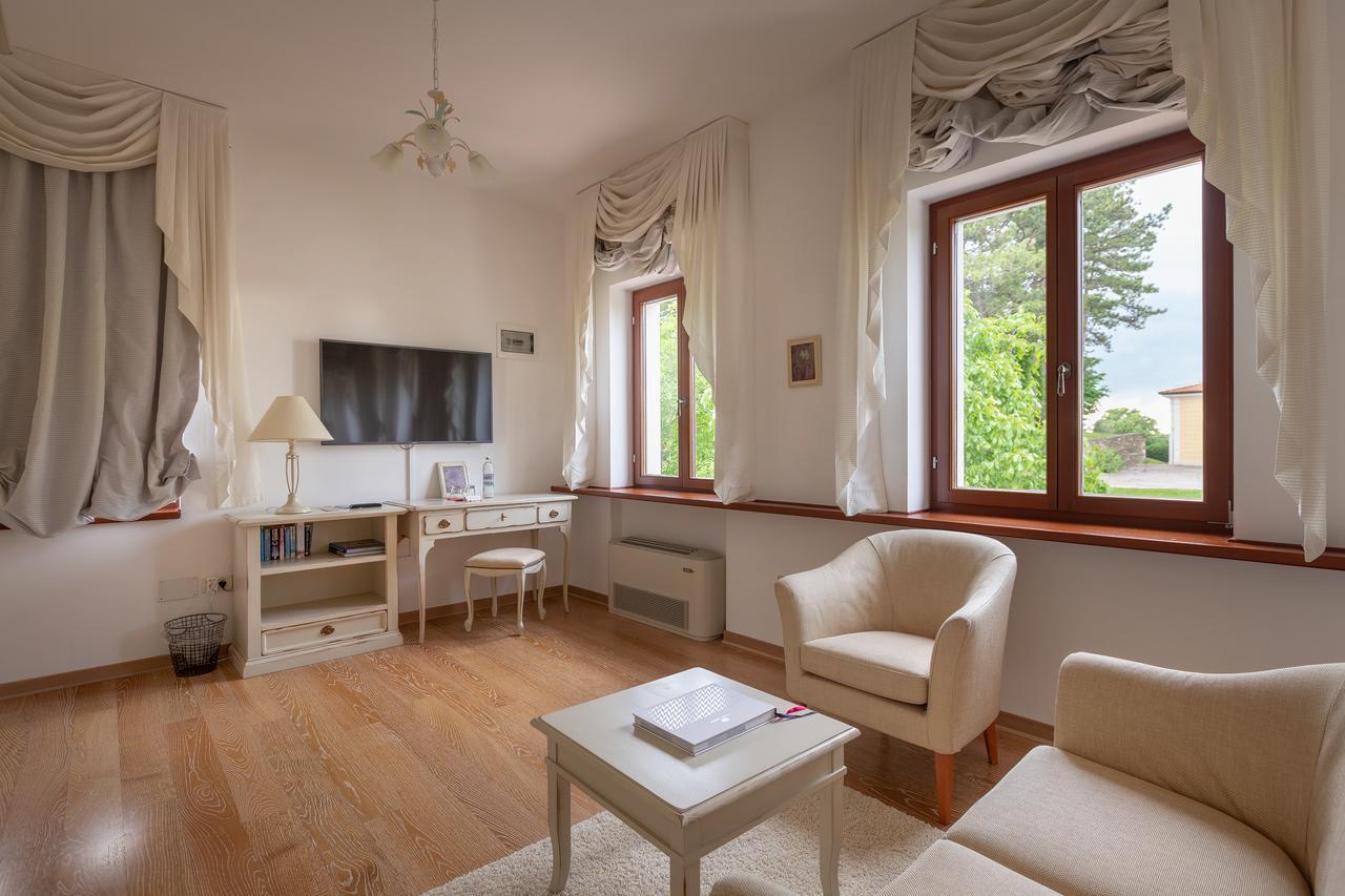 Palazzo Angelica B&B Adults Only Oprtalj Экстерьер фото