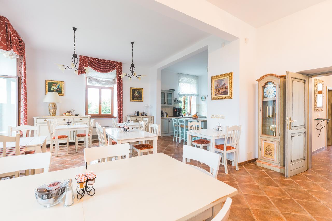 Palazzo Angelica B&B Adults Only Oprtalj Экстерьер фото